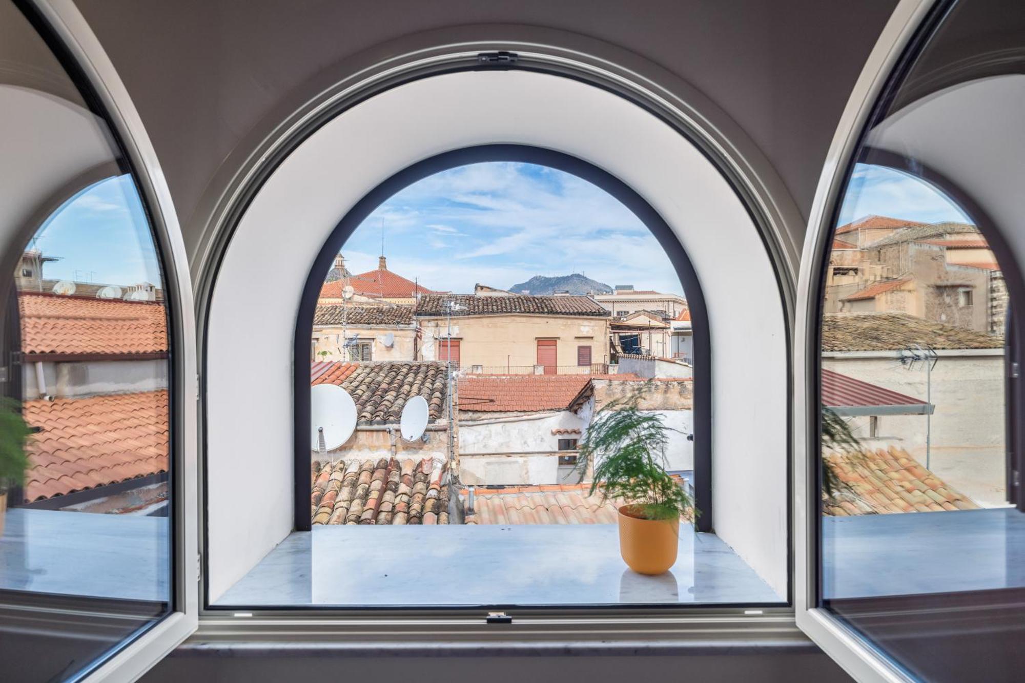 Open Sicily Homes - Near The Central Train Station Palermo Exterior photo