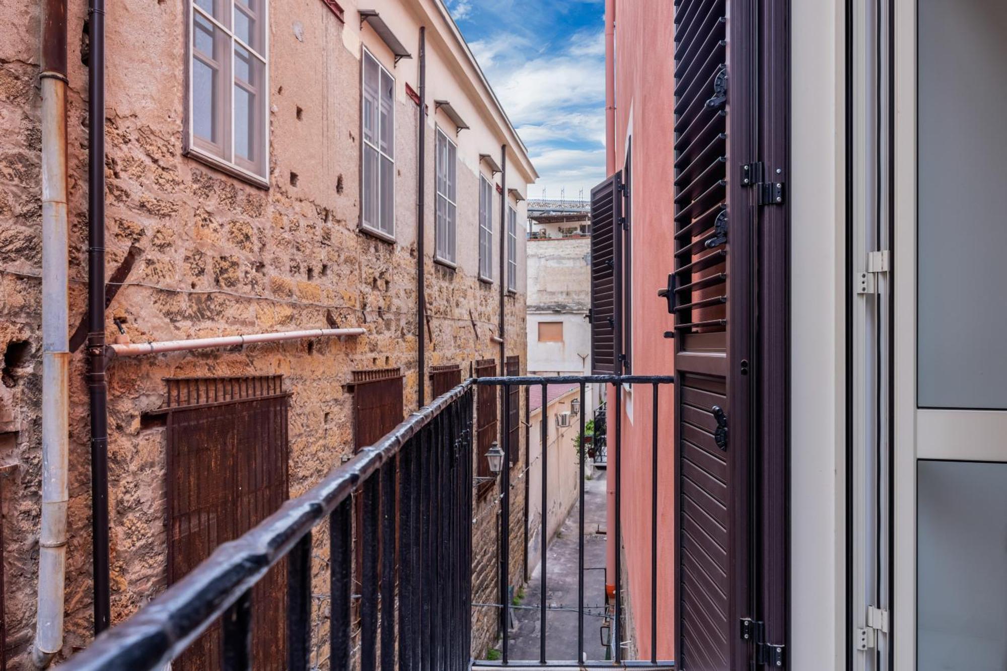 Open Sicily Homes - Near The Central Train Station Palermo Exterior photo